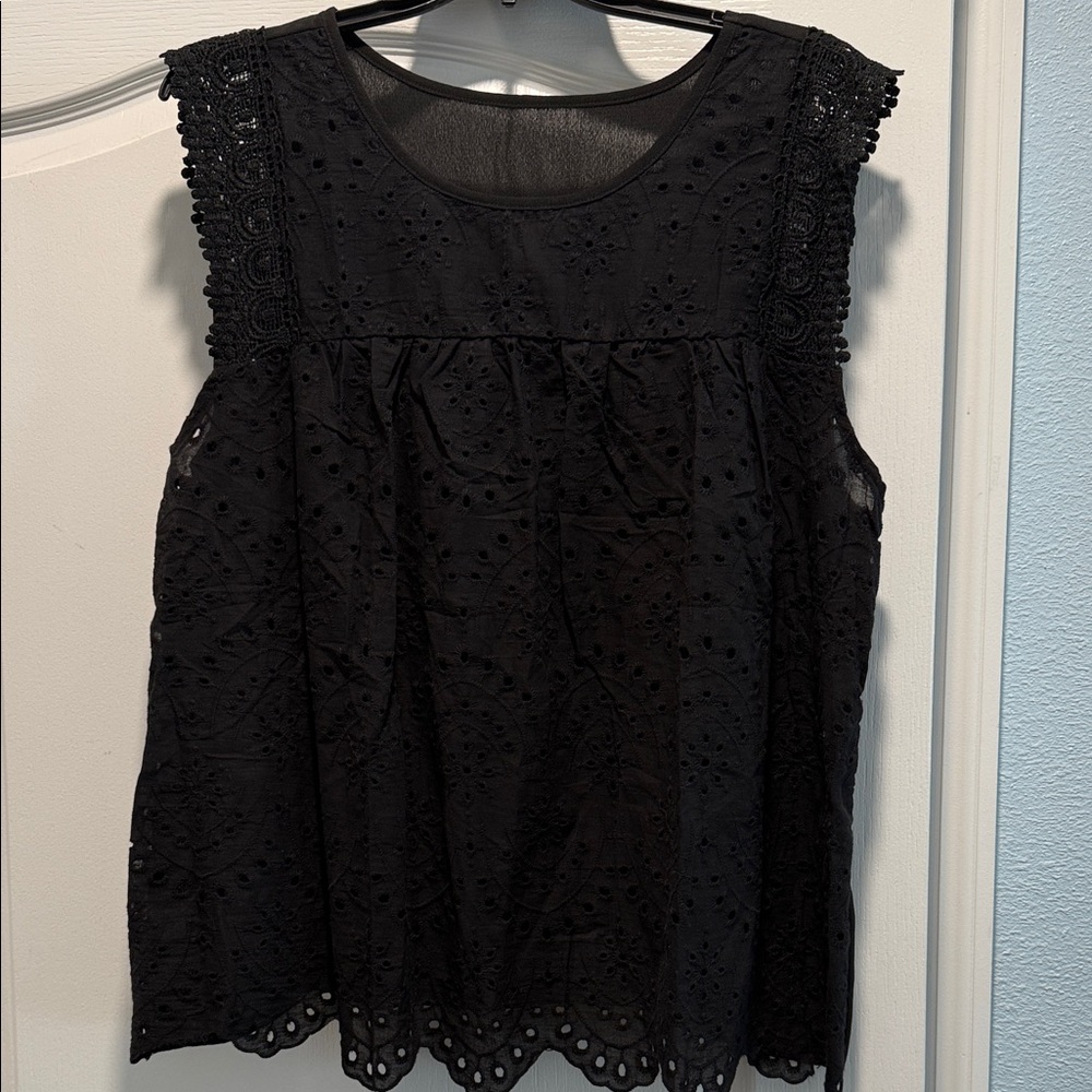 Chic Black Eyelet Sleeveless Blouse
